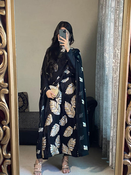 Zirwa Embroidered 3pc royal lifestyle collections